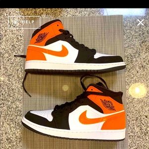 Jordan 1 Mid Shattered Backboard - Size 9.5 - MINT CONDITION